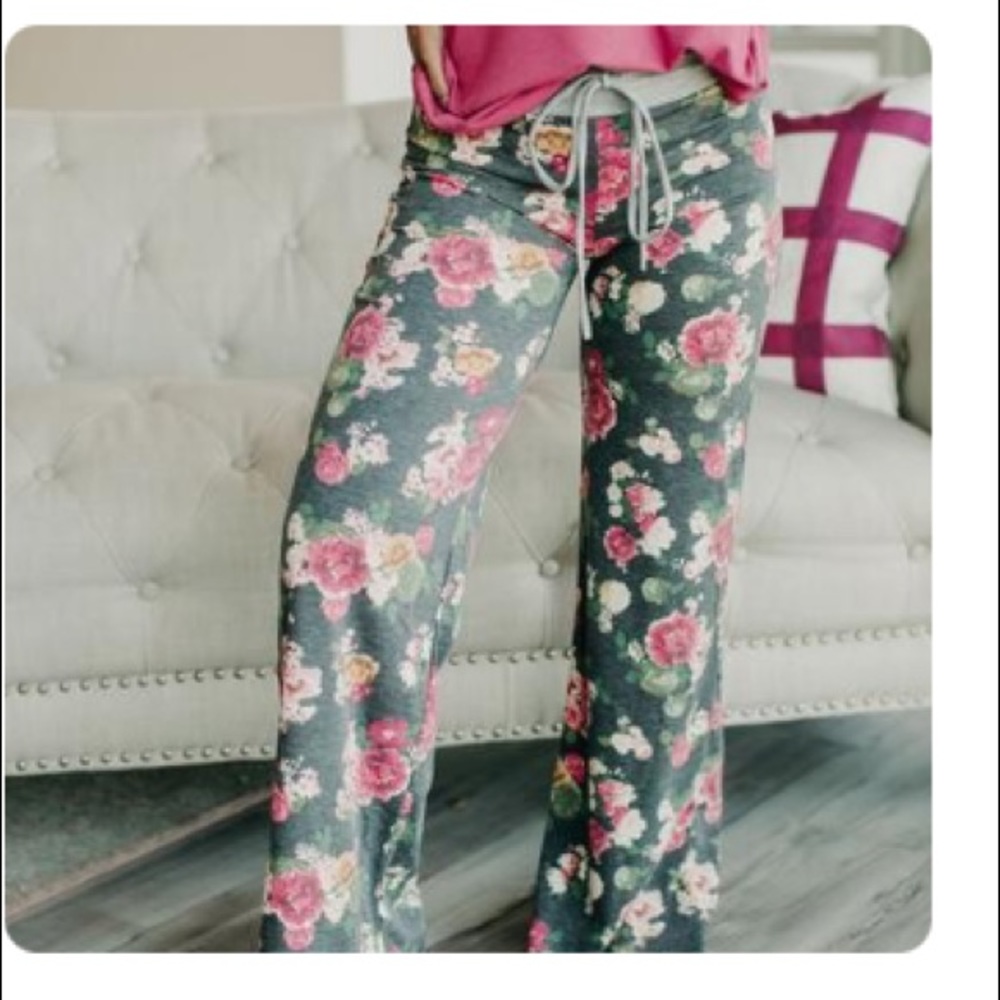 Mindy Mae Market Wide Leg Floral Comfs - Picture 1 of 4